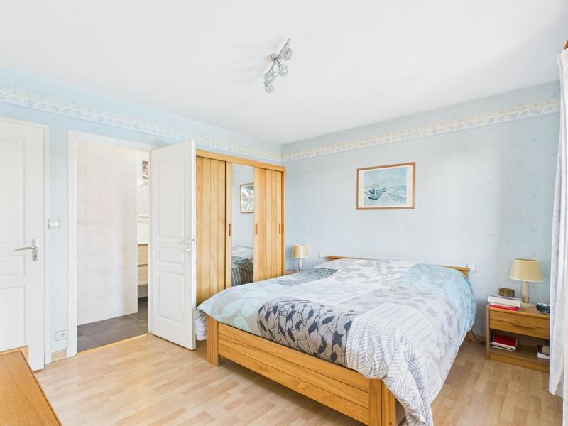 Maison - 182 m² - 6 pièces