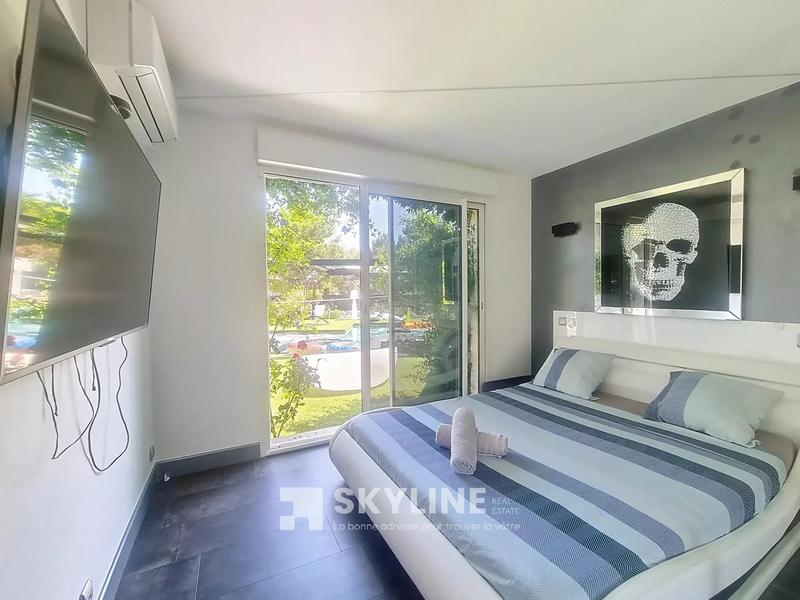 Villa - 210 m² - 8 pièces