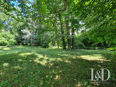 Maison - 230 m² - 13 pièces