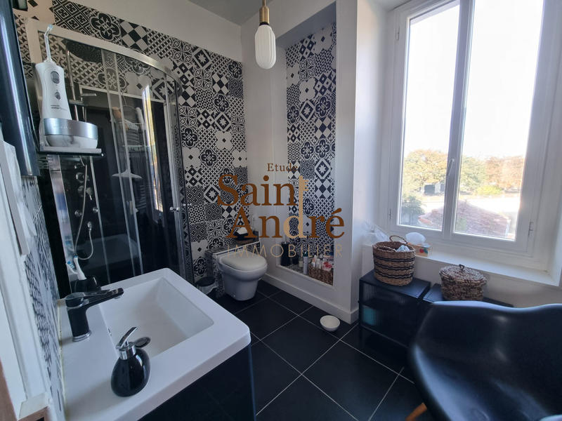 Maison - 165 m² - 8 pièces