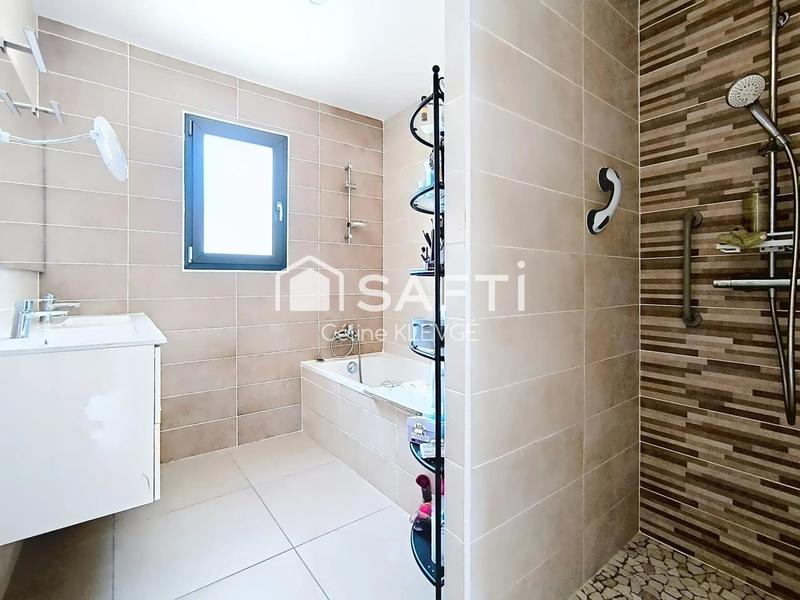 Maison - 97 m² - 5 pièces