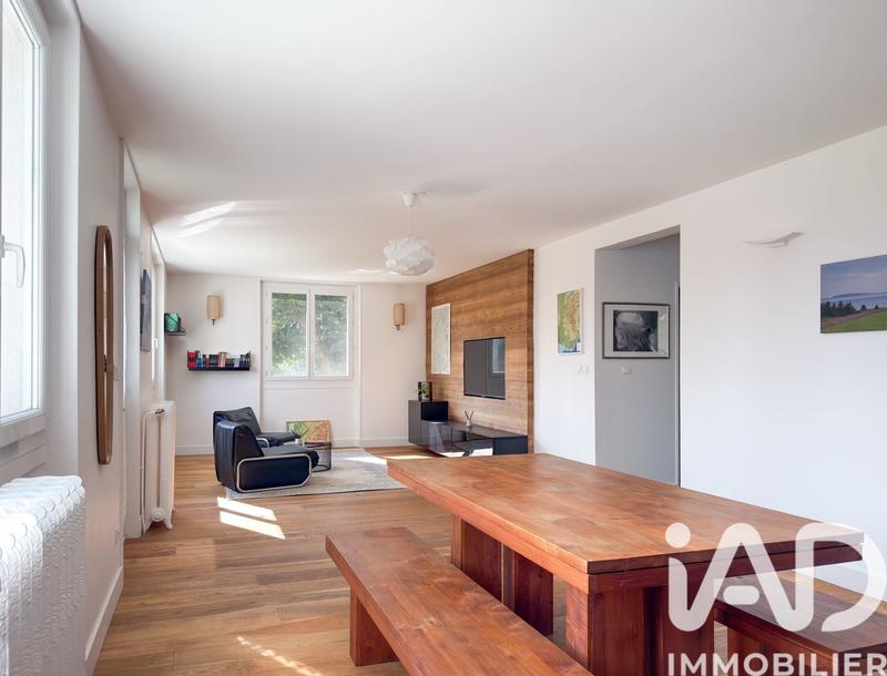 Maison - 210 m² - 7 pièces