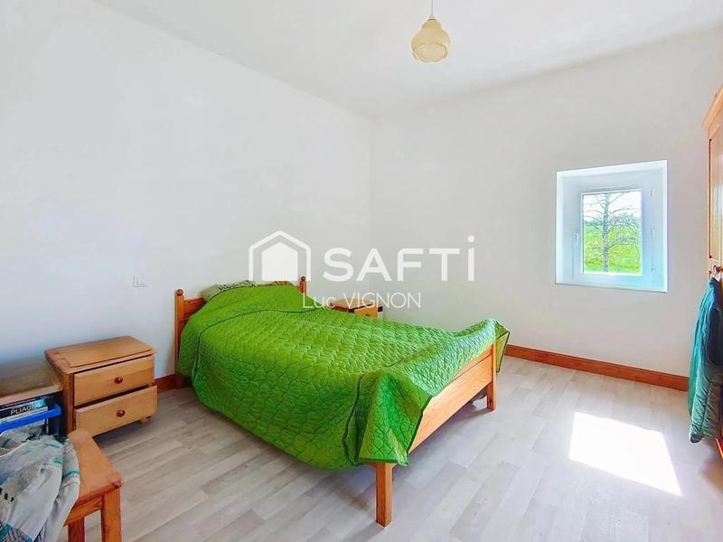 Maison - 267 m² - 11 pièces