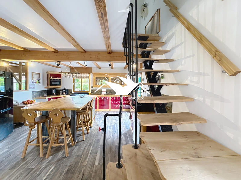 Maison - 174 m² - 7 pièces