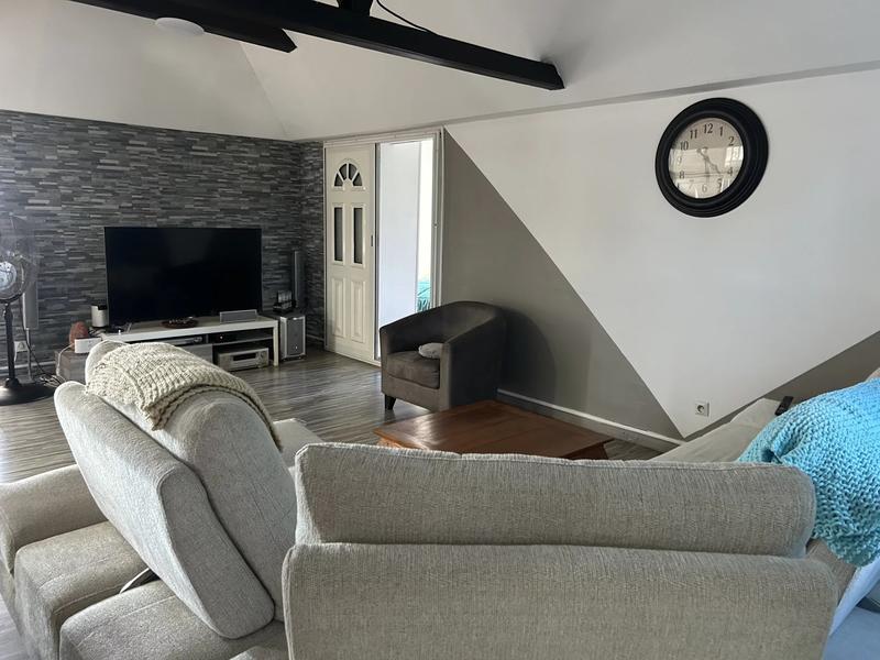 Maison - 163 m² - 8 pièces