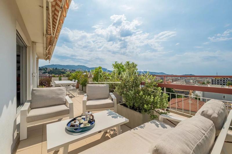 Appartement - 117 m² - 4 pièces