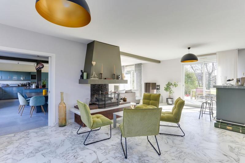 Villa - 300 m² - 8 pièces