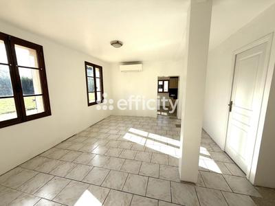 Maison - 169 m² - 7 pièces