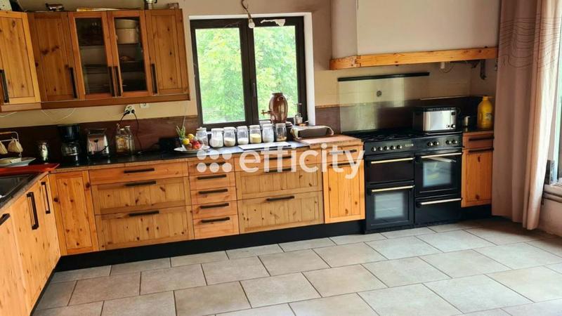 Maison - 195 m² - 5 pièces