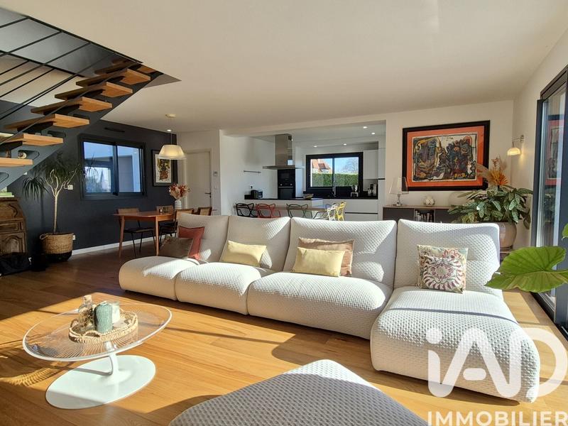 Maison de maîtres - 162 m² - 7 pièces