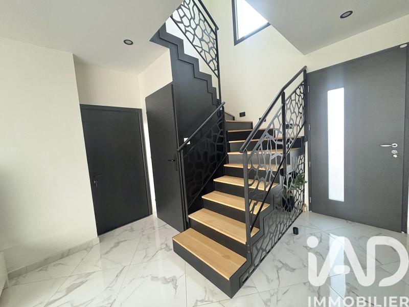 Maison - 150 m² - 6 pièces