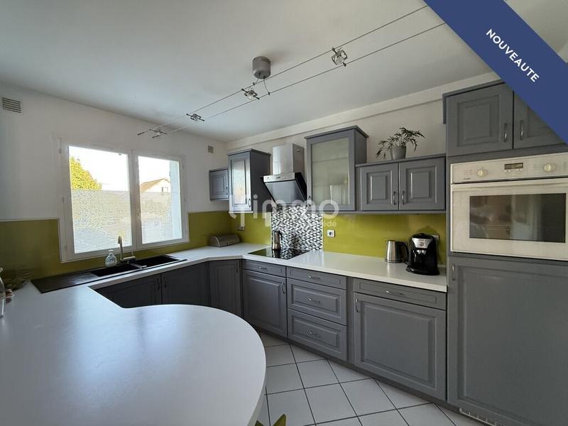 Maison - 94 m² - 5 pièces