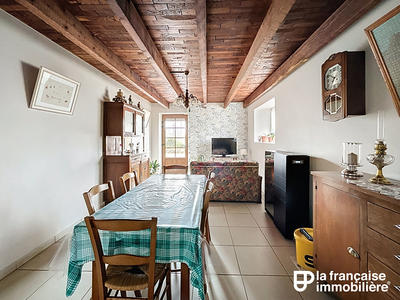 Maison - 79 m² - 6 pièces