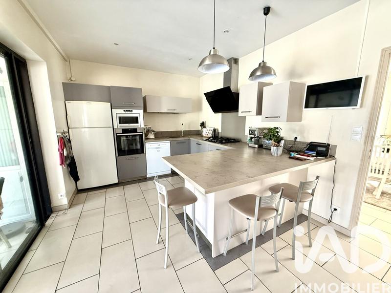 Maison - 160 m² - 8 pièces