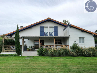 Maison - 128 m² - 5 pièces