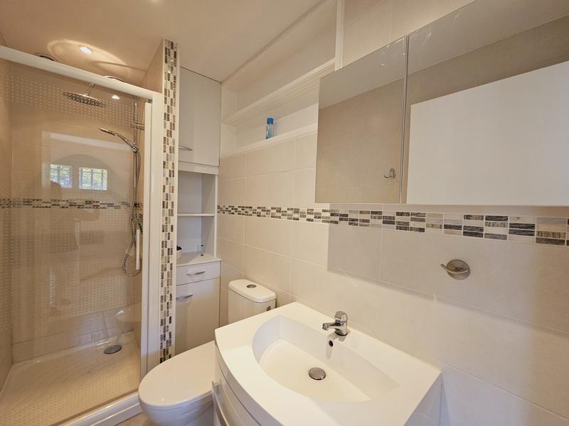 Maison traditionnelle - 180 m² - 6 pièces