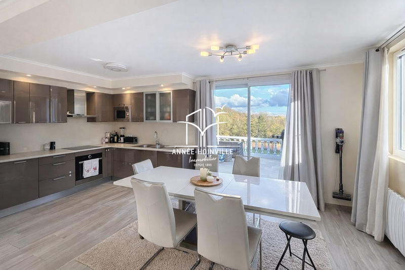 Maison - 133 m² - 6 pièces