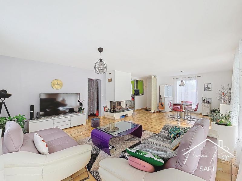 Maison - 108 m² - 4 pièces