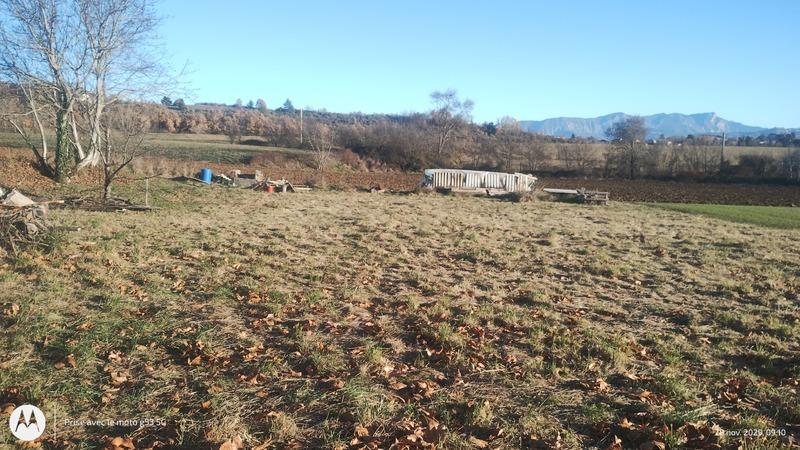 Terrain constructible - 2 105 m²