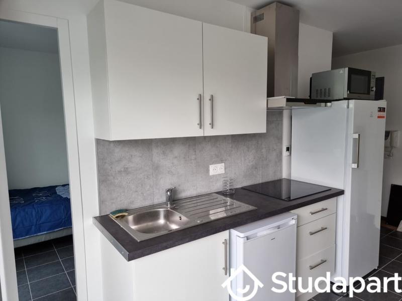 Chambre - 11 m² - 1 pièce