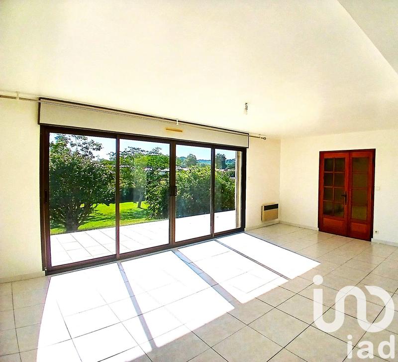 Maison - 137 m² - 6 pièces