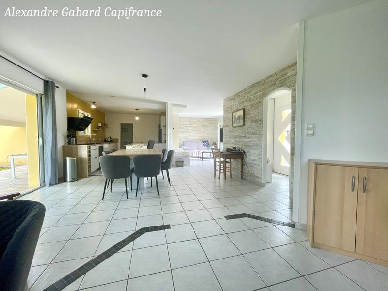 Maison - 152 m² - 6 pièces