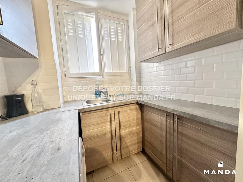 Chambre - 9 m² - 5 pièces