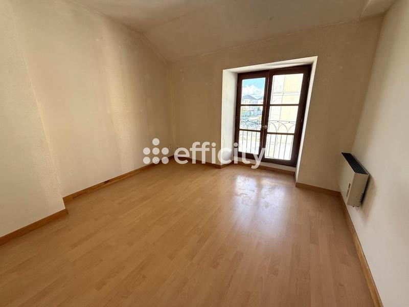 Appartement - 330 m² - 7 pièces