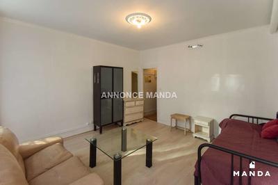 Studio - 27 m² - 1 pièce
