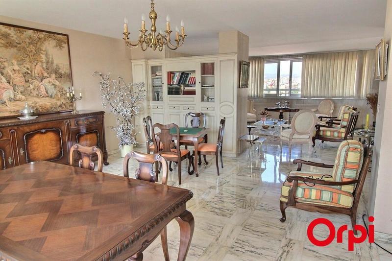 Penthouse - 153 m² - 4 pièces