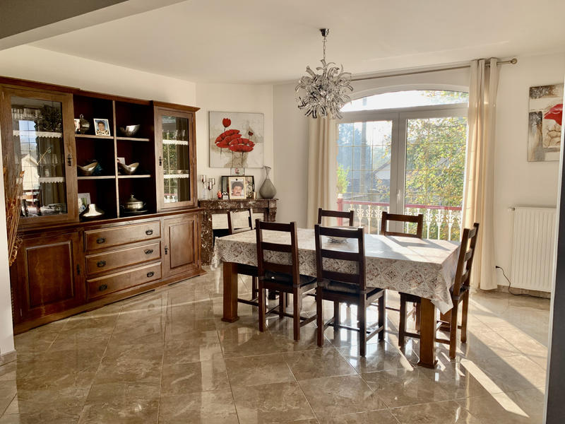 Maison - 110 m² - 6 pièces