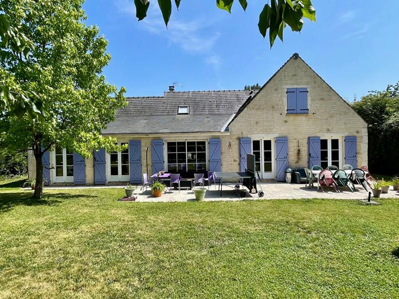 Maison - 230 m² - 7 pièces