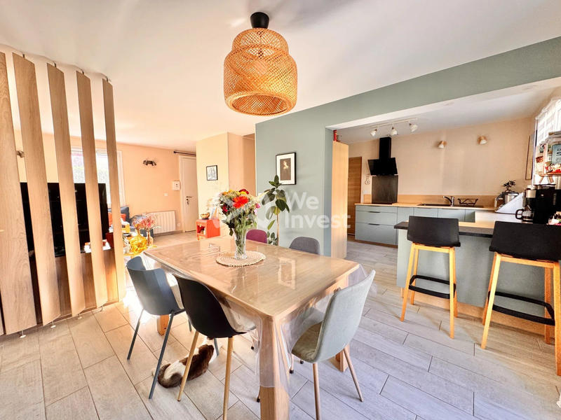 Maison - 90 m² - 5 pièces