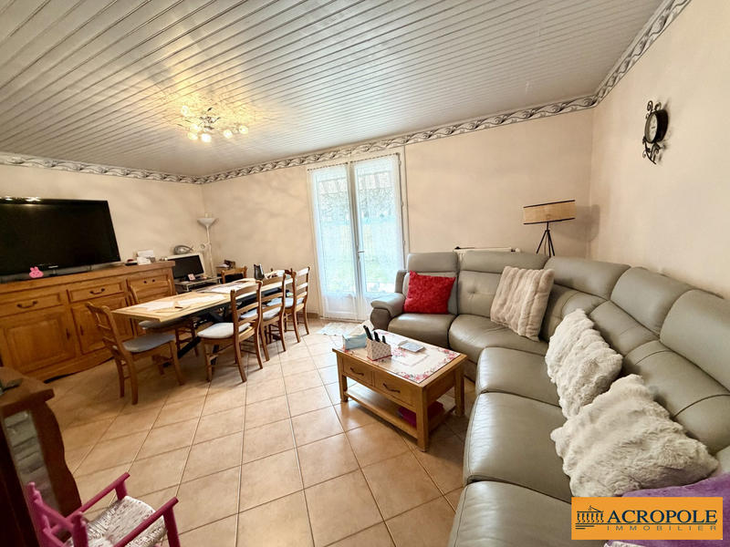 Maison - 85 m² - 4 pièces
