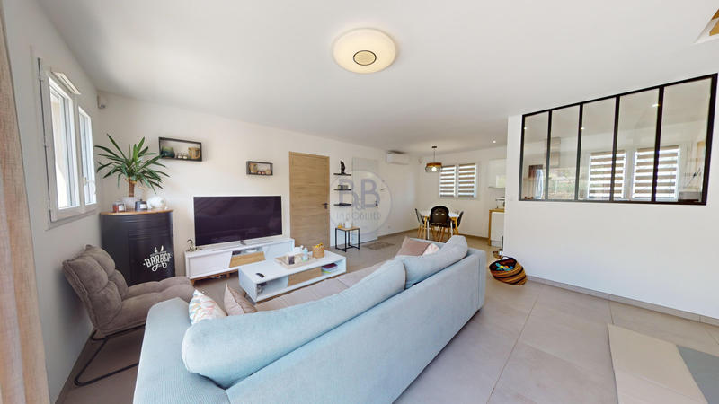 Villa - 90 m² - 4 pièces