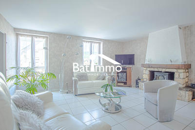 Maison - 180 m² - 7 pièces