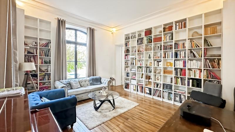 Maison bourgeoise - 240 m² - 8 pièces