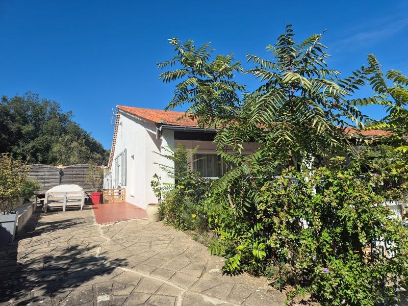 Maison - 104 m² - 4 pièces