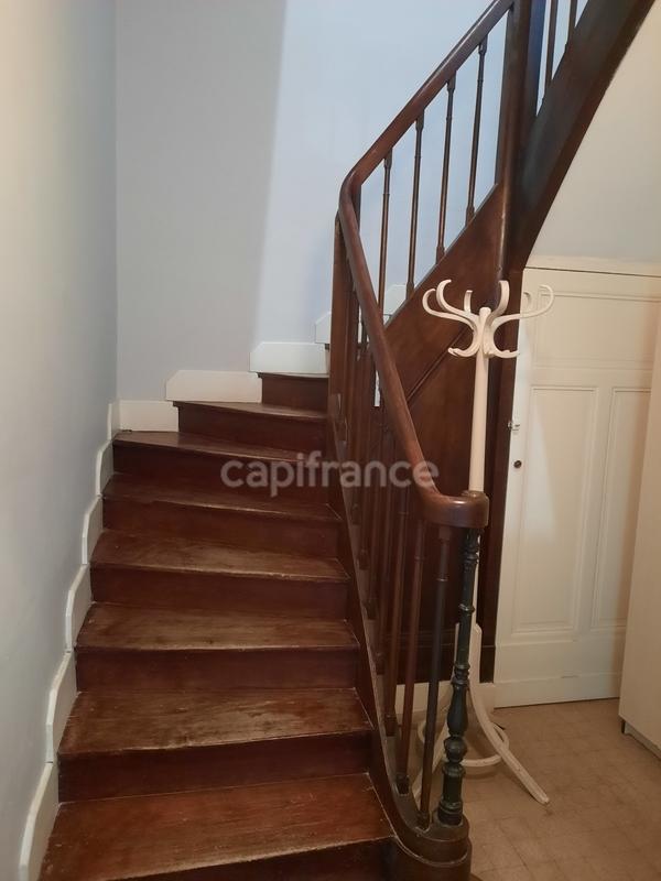 Maison - 198 m² - 8 pièces