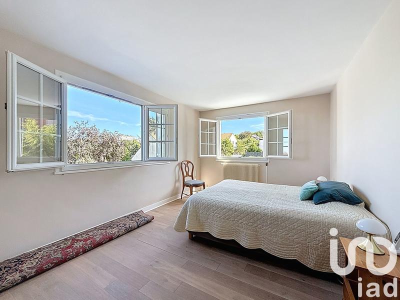 Maison - 262 m² - 8 pièces