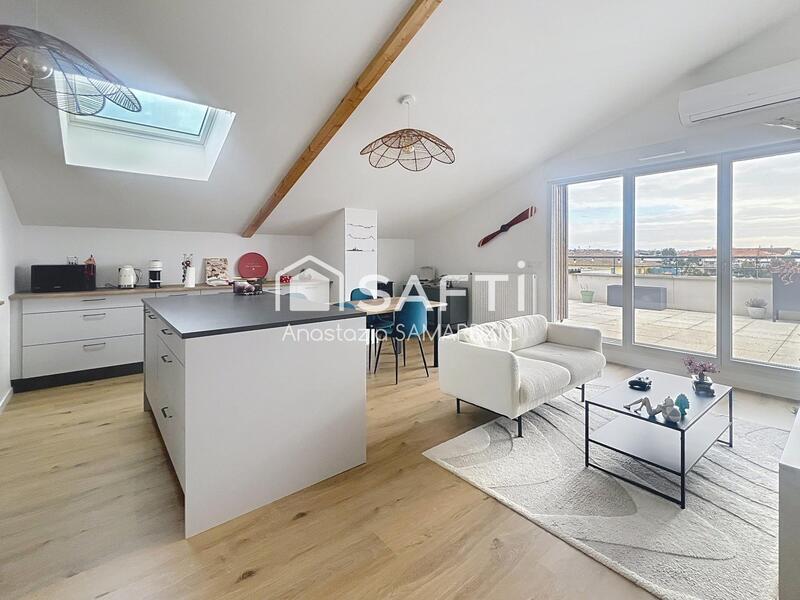 Appartement - 85 m² - 4 pièces