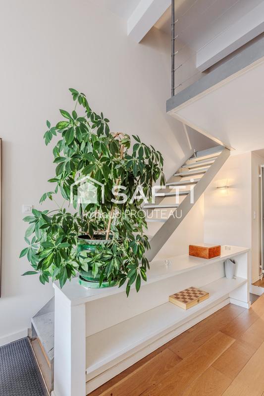 Appartement - 145 m² - 6 pièces