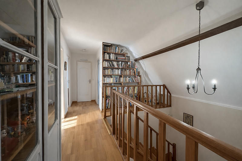 Maison - 147 m² - 7 pièces