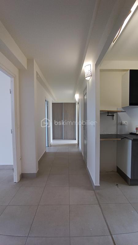 Appartement - 75 m² - 4 pièces