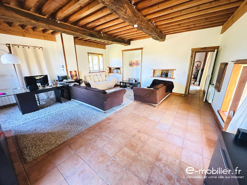 Maison - 223 m² - 8 pièces