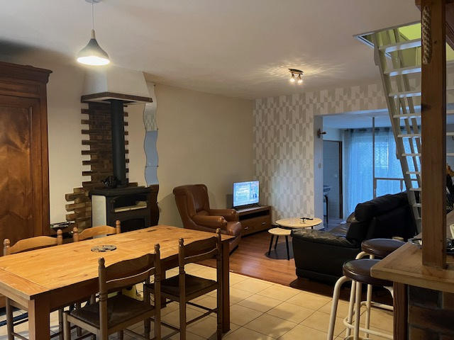 Maison - 81 m² - 5 pièces