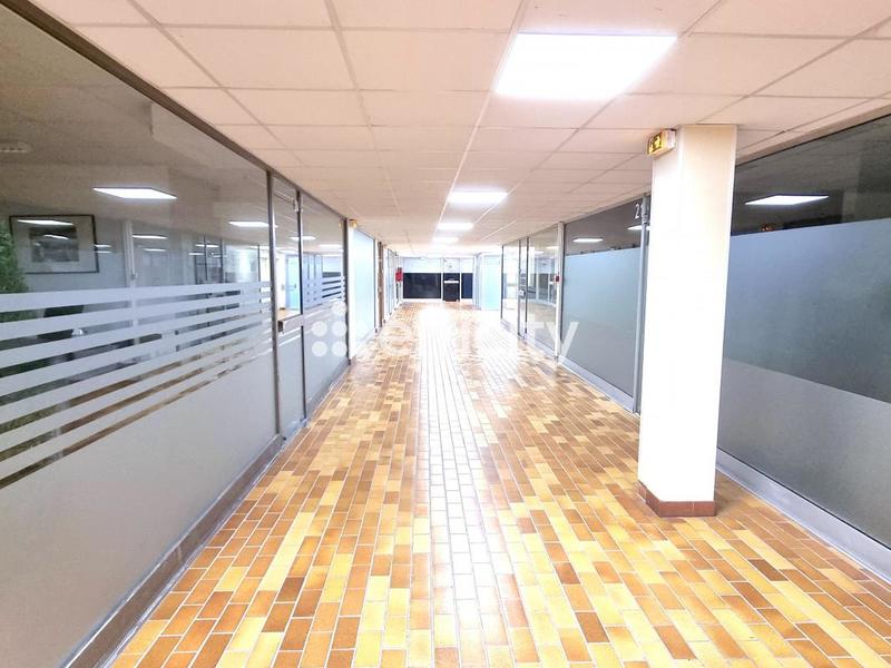 Bureau - 78 m² - 2 pièces