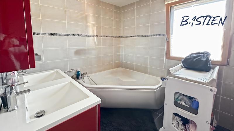 Maison - 172 m² - 7 pièces