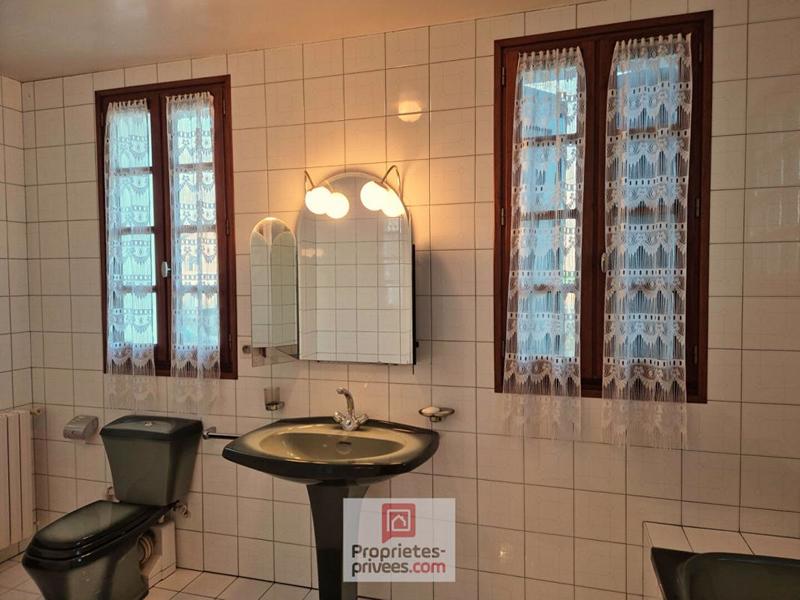 Maison - 179 m² - 8 pièces