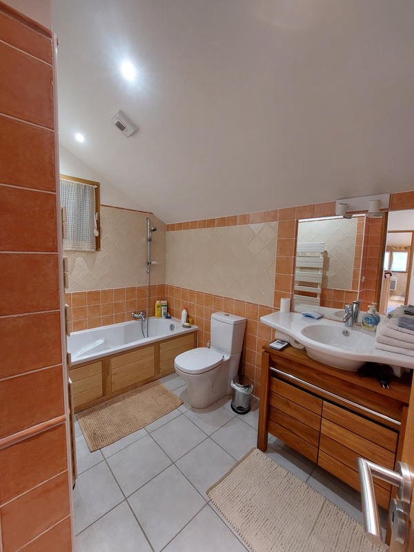 Maison - 130 m² - 4 pièces